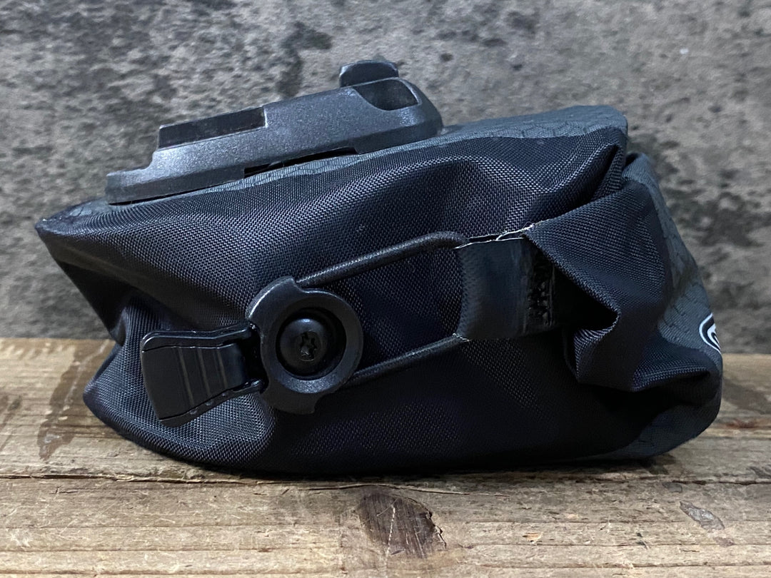 JY844 オルトリーブ ORTLIEB サドルバッグ グレー ※固定具欠品