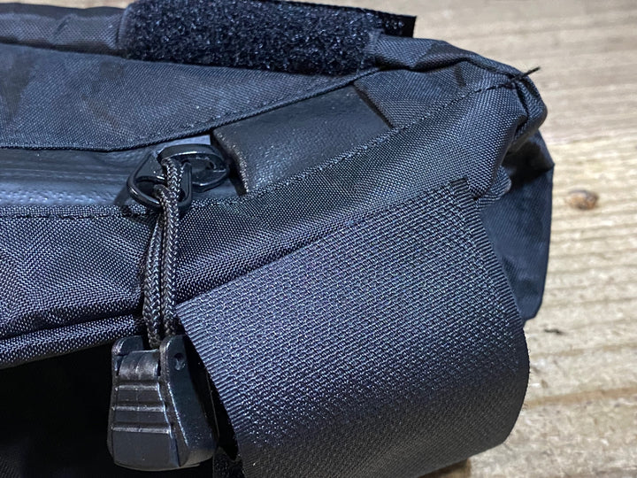 KD198 フェアウェザー FAIRWEATHER コーナーバッグ CORNER BAG 黒