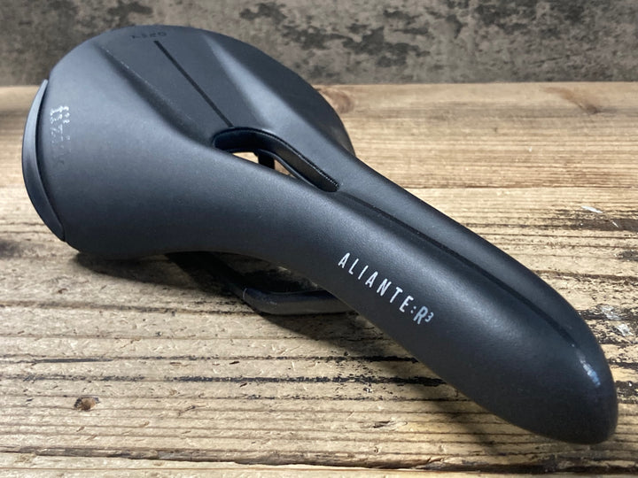 KK391 フィジーク fizik アリアンテ ALIANTE R3 OPEN サドル REGULAR kimuレール 黒