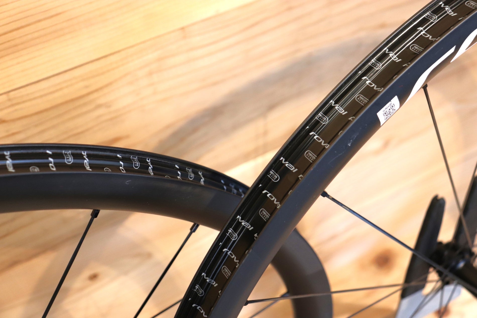 ロヴァール ROVAL アルピニスト ALPINIST CLX 2 カーボン チューブレス