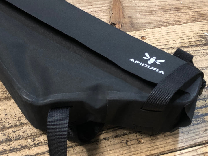 JY797 アピデュラ APIDURA レーシング・トップチューブパック・ボルトオン
