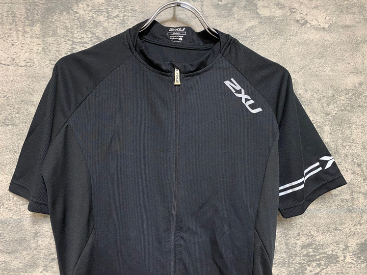 JN199 ツータイムズユー 2XU 半袖 サイクルジャージ 黒 M ほつれあり