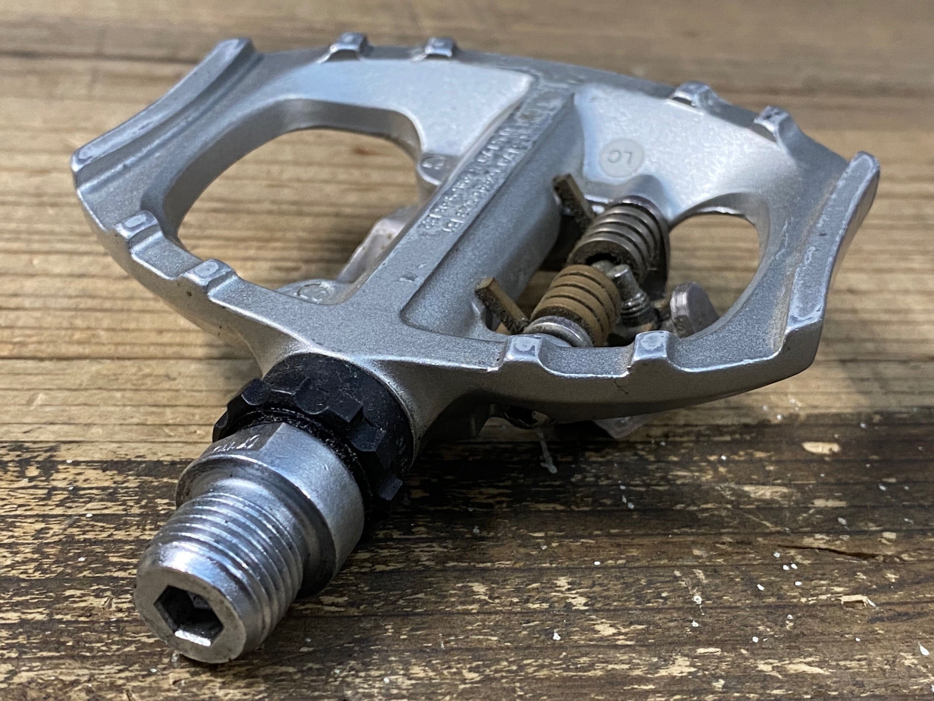 JY466 シマノ SHIMANO PD-A530 ビンディングペダル シルバー SPD 片面