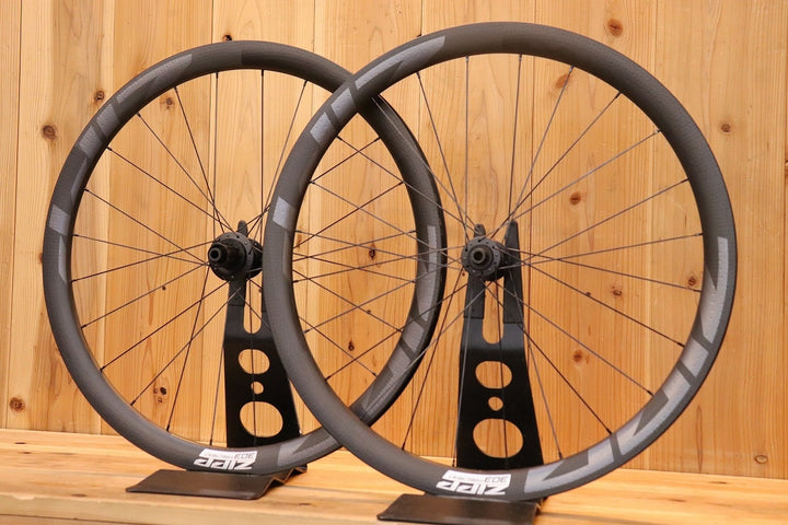 ジップ ZIPP 303 FIRECREST DISC カーボン チューブレスレディ ホイールセット シマノ 11S/12S フックレス 【芦屋店】