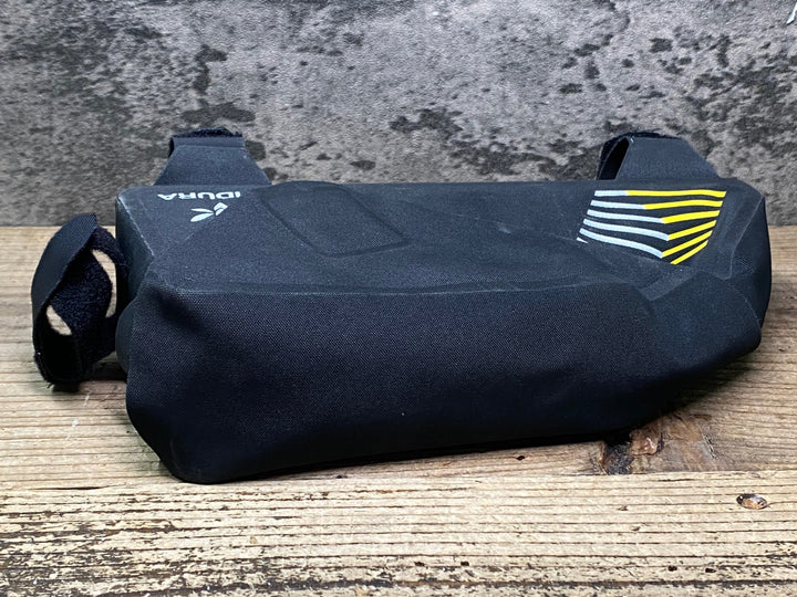 JP782 アピデュラ APIDURA RACING TOP TUBE PACK 1L トップチューブバッグ黒