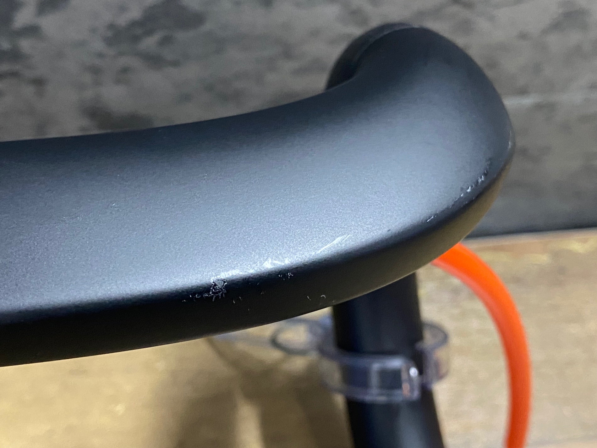 JJ897 フォルツァ FORZA CIRRUS PRO ステム一体型 カーボン ドロップ