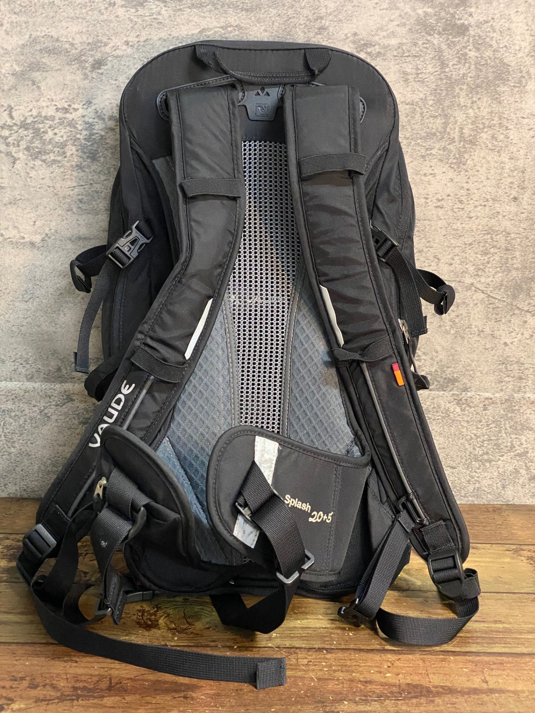 JJ963 ファウデ vaude splash 20+5 リュックサック バックパック 黒 ※チェストベルト片側欠品