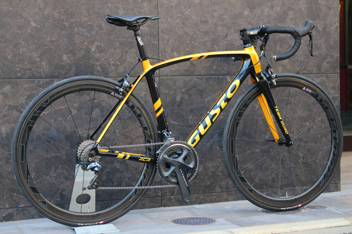 グスト GUSTO RCR TEAM DURO TL 2020モデル Mサイズ シマノ アルテグラ R8000 11S カーボン ロードバイク  ATTAQUE CARBON 45 【福岡店】