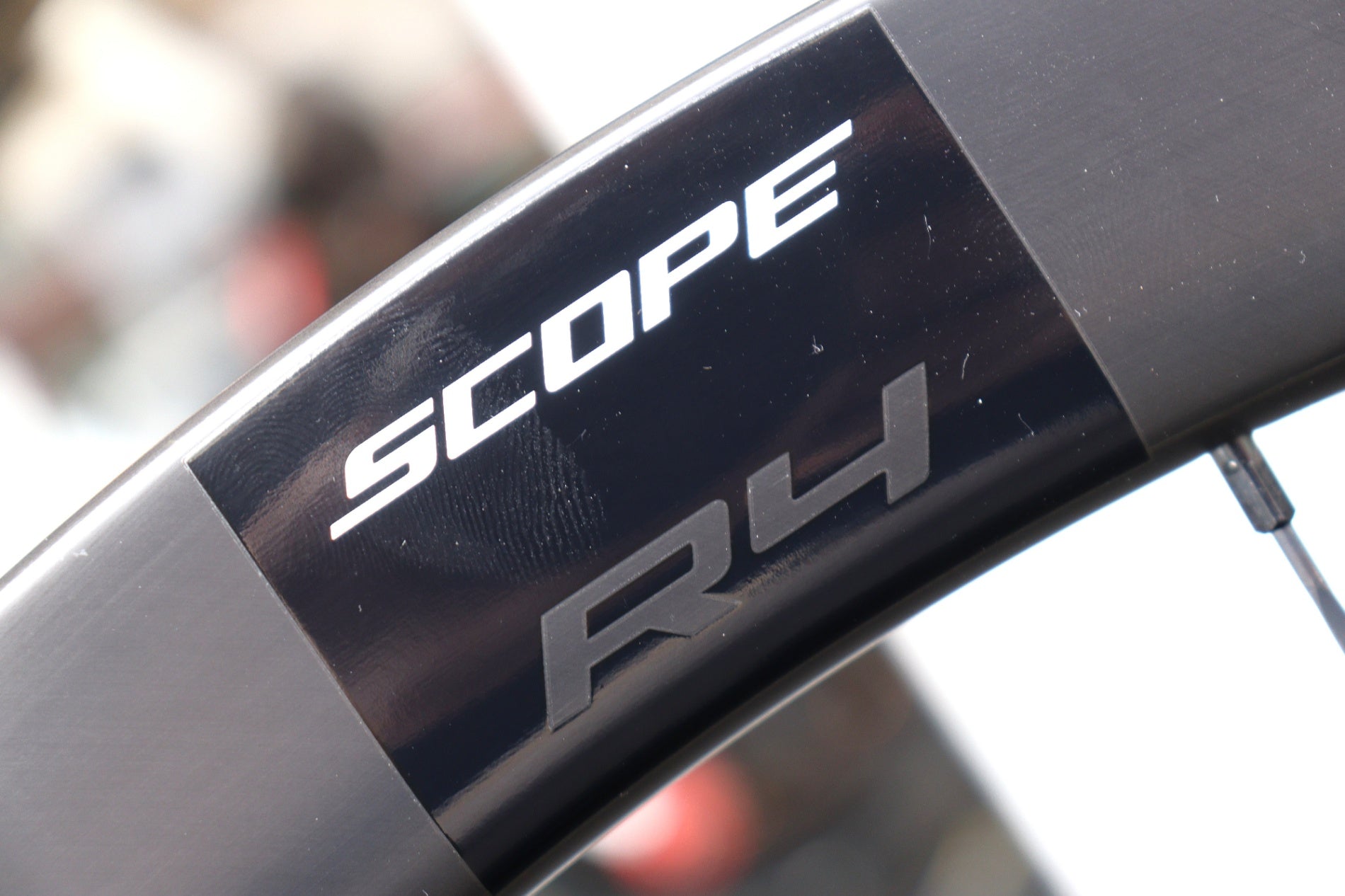 スコープ SCOPE R4 DISC カーボン チューブレスレディ ディスク