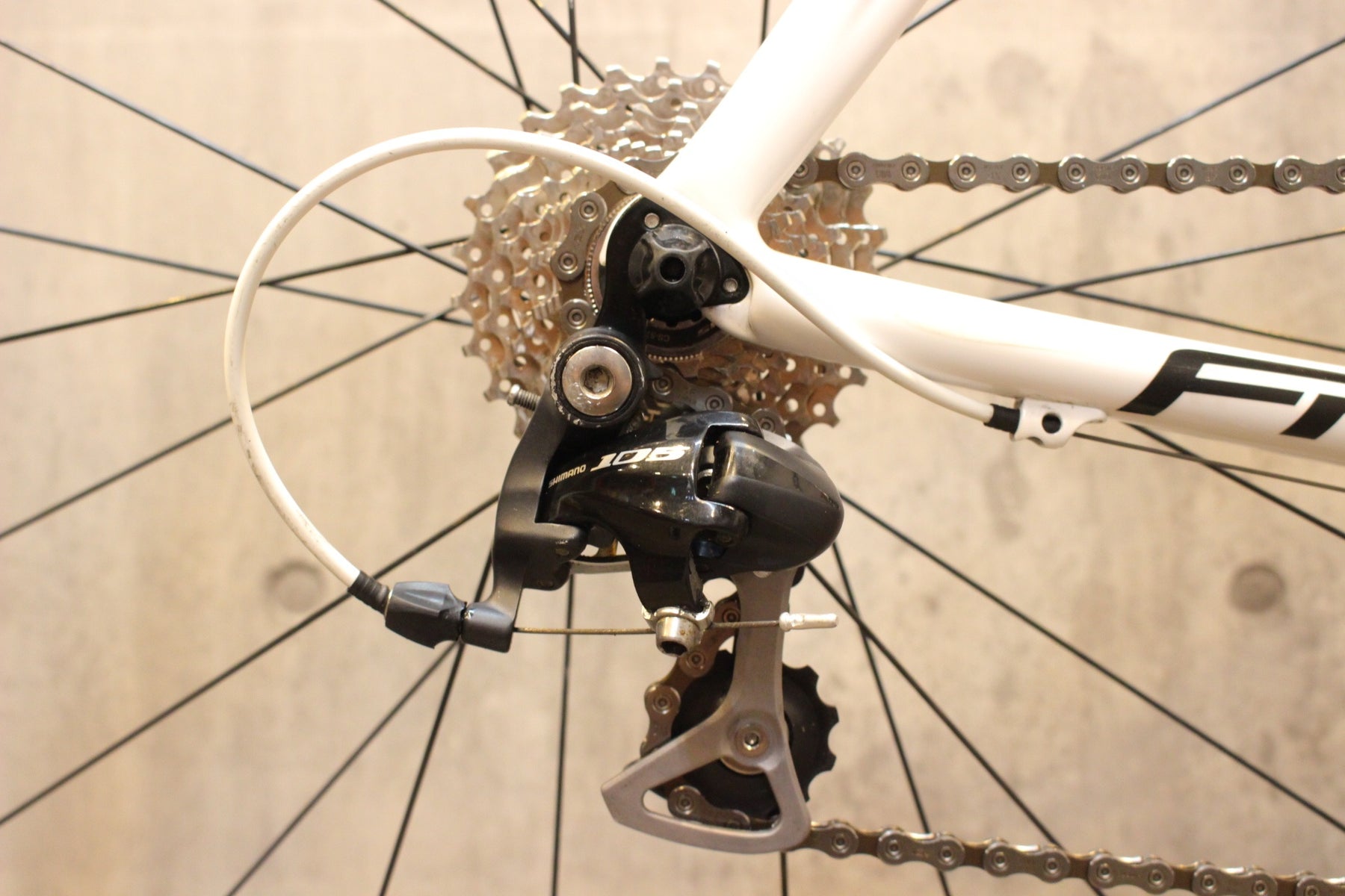 ピナレロ FP2 ロードバイク ピナレロ PINARELLO FP2 2008モデル 44サイズ カンパニョーロ ポテンザ