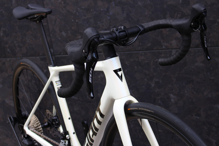 ジャイアント GIANT TCR Advanced 2 KOM 2025モデル Sサイズ シマノ 105 R7100 12S カーボン ロードバイク 【福岡店】