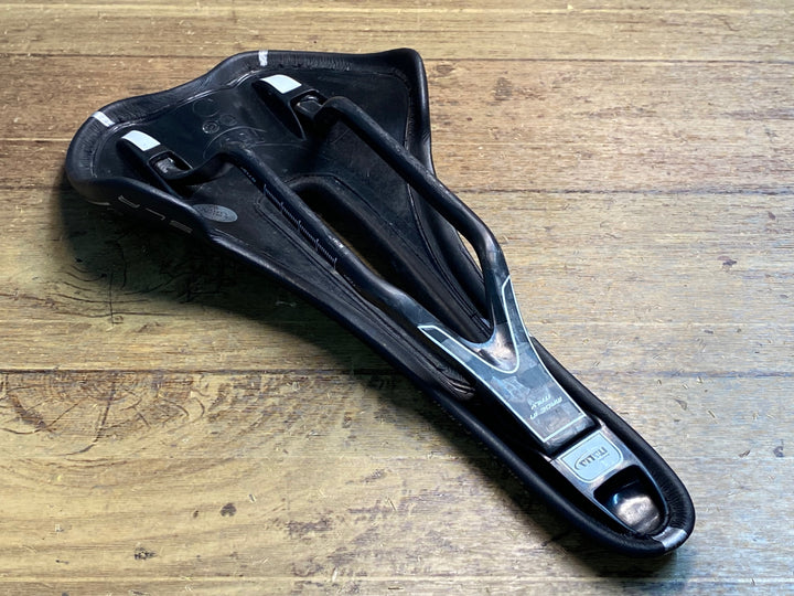 JG842 セライタリア Selle Italia SLR KIT CARBONIO FLOW サドル カーボンレール 黒