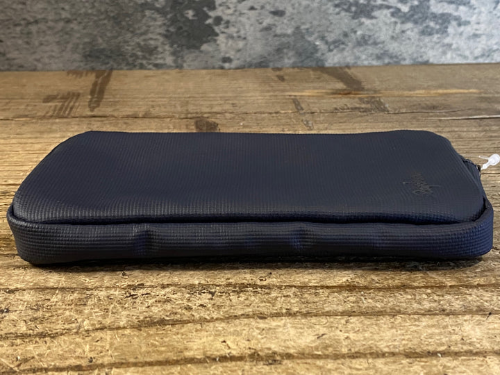 JQ375 ラファ Rapha RAINPROOF ESSENTIALS CASE ポーチ ライドケース 紺 L