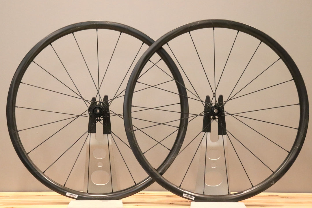 未使用 エレリサーチ ERE RESEARCH ジーナス GENUS SL30 DISC シマノ11S/12S カーボン チューブレスレディ ホイールセット 21C 【仙台店】
