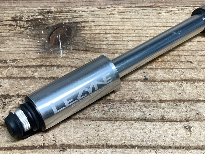 JK830 レザイン LEZYNE GAUGE DRIVE HP  携帯ポンプ 空気入れ シルバー