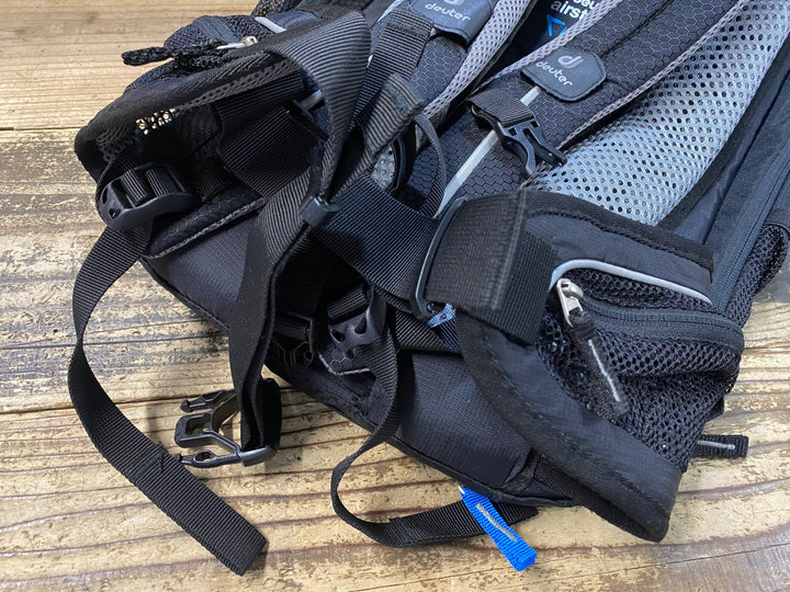 JT518 ドイター deuter superbike 18 EXP リュック バックパック 黒