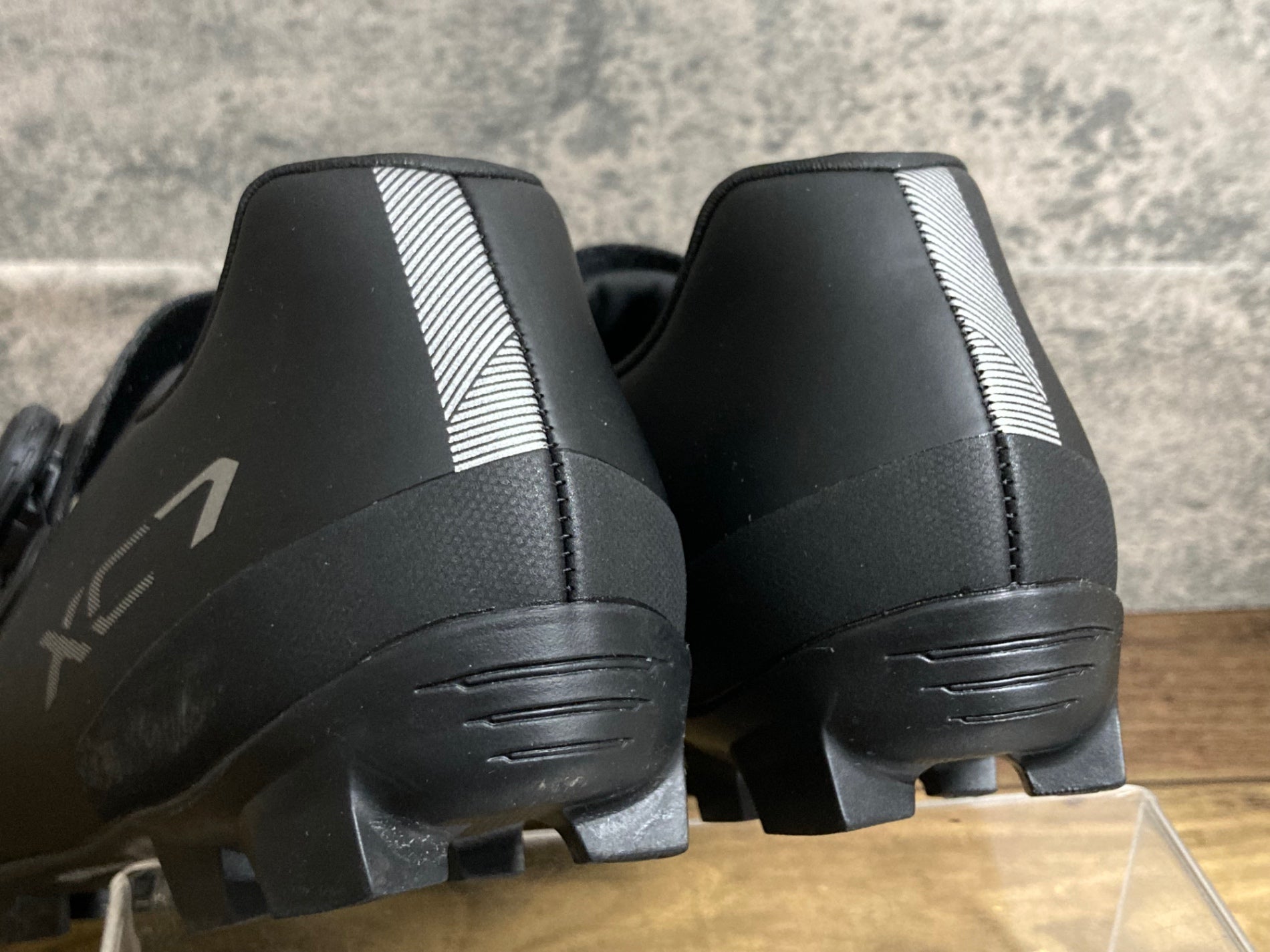JY959 シマノ SHIMANO XC7 SHXC703M L01 E ビンディングシューズ EU43