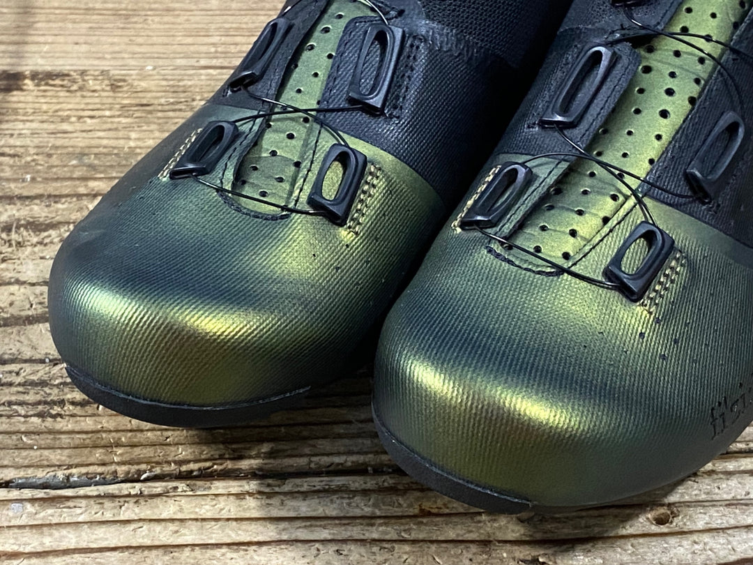 KK390 フィジーク fizik TEMPO OVERCURVE R4 SHOES IRIDESCENT ビンディングシューズ 3穴 EU42