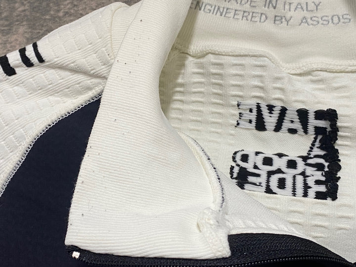 JV137 アソス ASSOS 長袖 ベースレイヤー 白 黒Ⅱ 7/7 WINTER PLUS