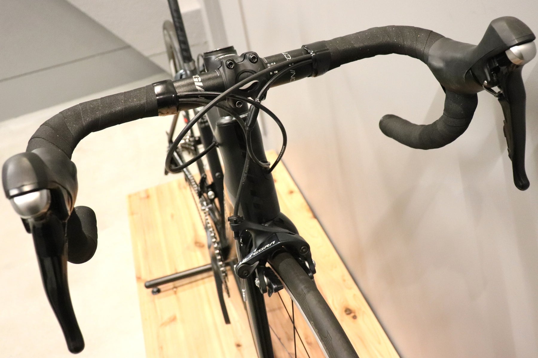 ジャイアント GIANT TCR ADVANCED PRO 2016モデル XSサイズ シマノ 105