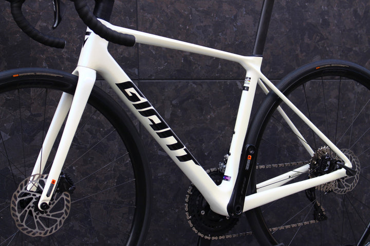 ジャイアント GIANT TCR Advanced 2 KOM 2025モデル Sサイズ シマノ 105 R7100 12S カーボン ロードバイク 【福岡店】