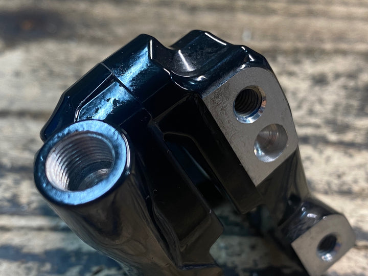 JL073 シマノ SHIMANO 105 BR-R7070 ディスクブレーキキャリパー