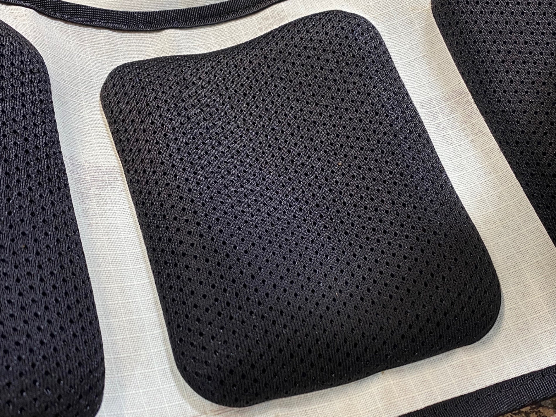 JW718 ラファ Rapha TRAIL HIP PACK ウエストポーチ 白 黒 – BICI