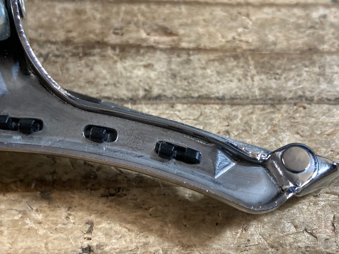 KB044 シマノ SHIMANO 105 FD-R7000 直付 フロントディレイラー 2s ※キャップ欠品