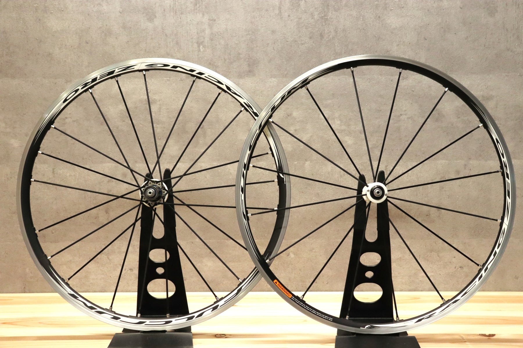 フルクラム FULCRUM レーシングゼロ RACINGZERO アルミ クリンチャー