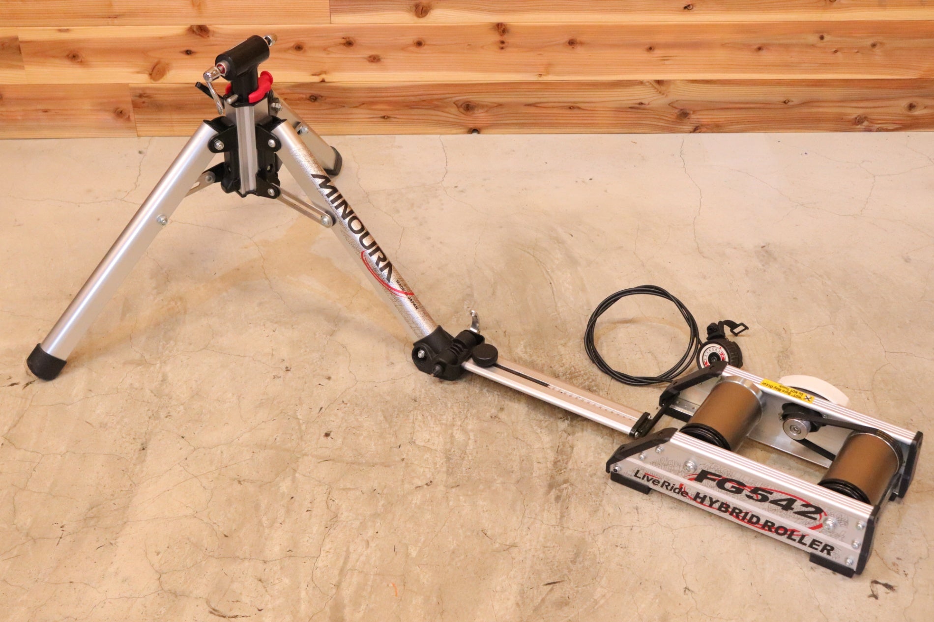 MINOURA FG542 Live Ride ハイブリッドローラー