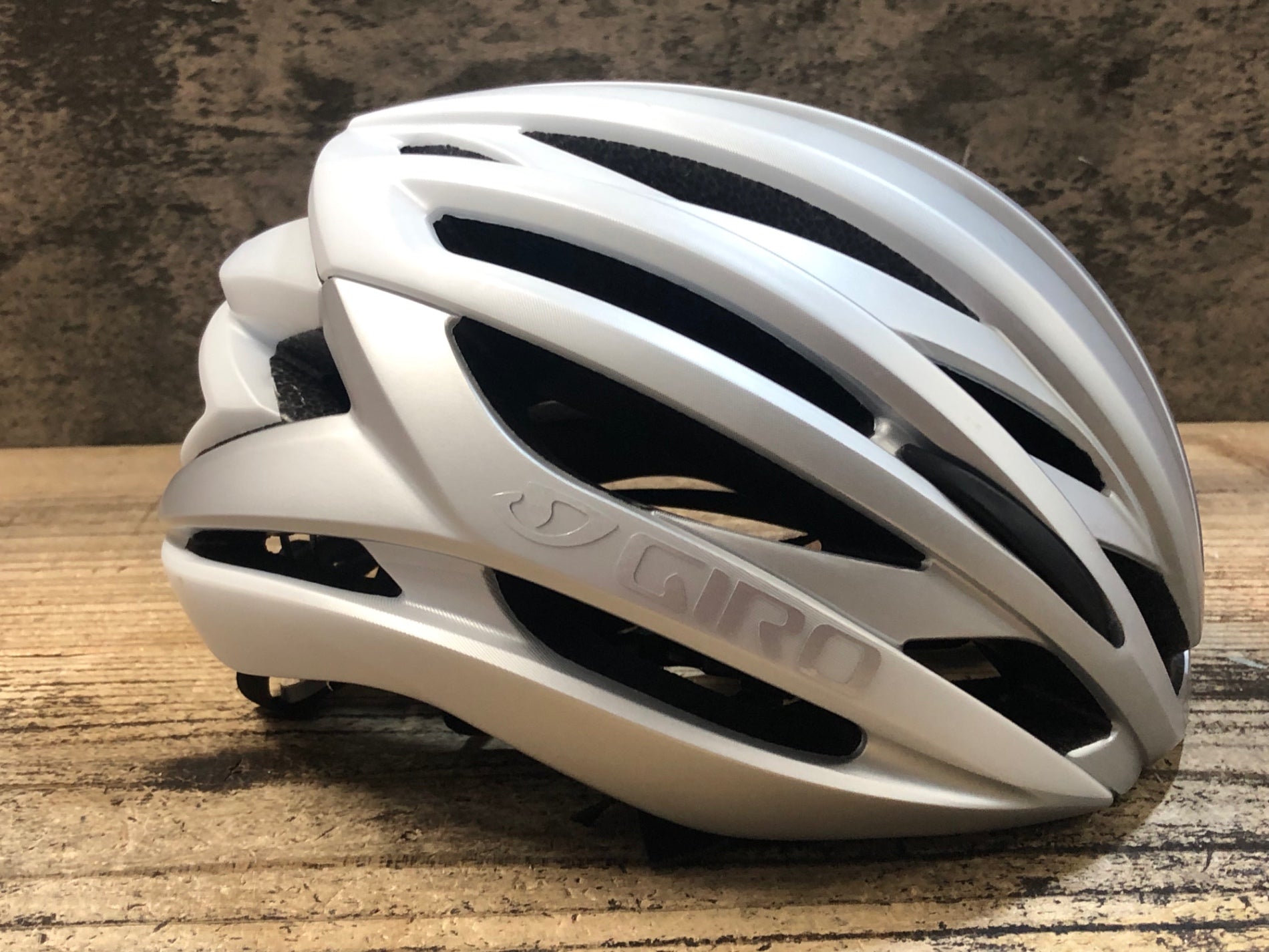 KA178 ジロ GIRO シンタックス SYNTAX MIPS AF ヘルメット 白 S 2024年
