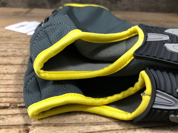 KQ292 パールイズミ PEARL iZUMi シューズカバー M 黄 WINDBREAK 未使用品