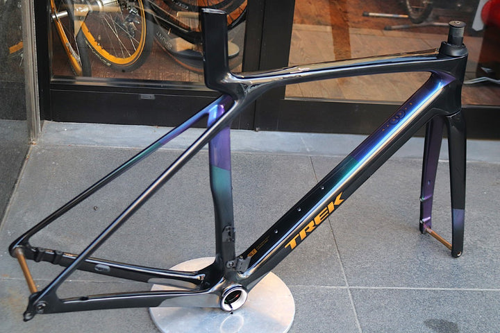 トレック TREK マドン MADONE SL7 GEN8 2025モデル Mサイズ カーボン ディスク ロードバイク フレームセット 【東京南麻布店】