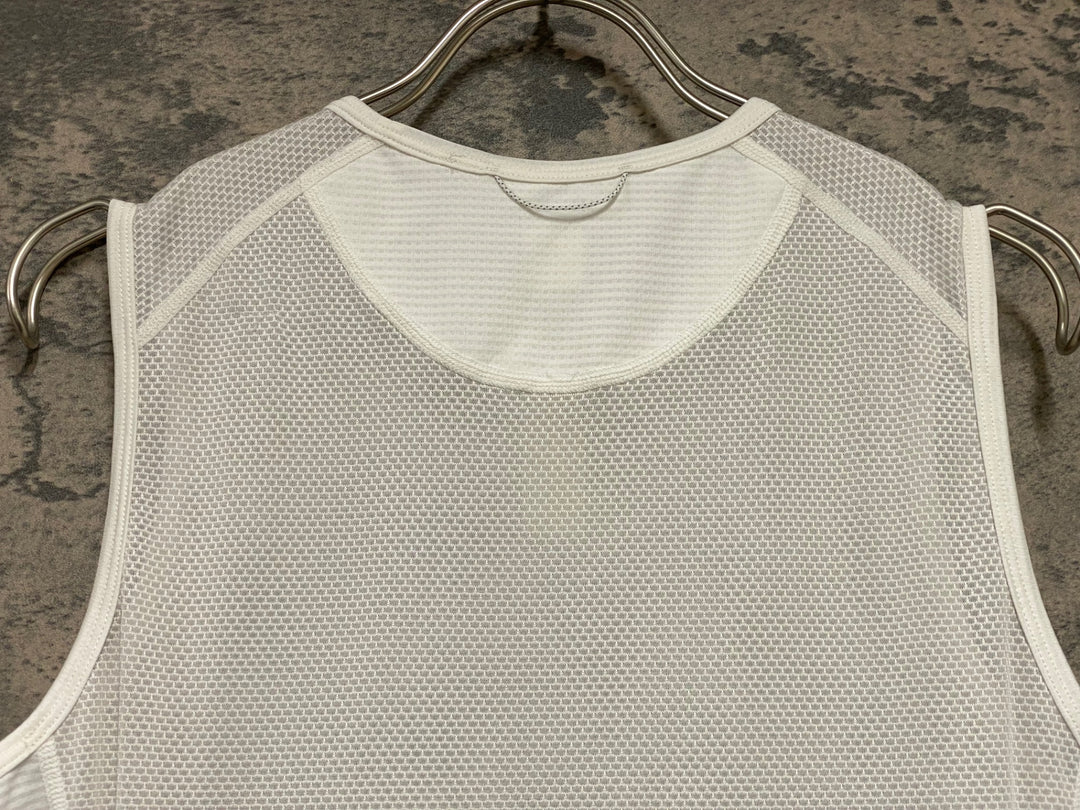 KG510 ラファ Rapha MENS LIGHTWEIGHT BASE LAYER SLEEVELESS ノースリーブベースレイヤー 白 M