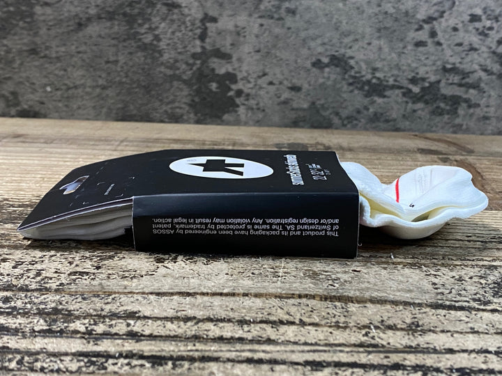 JQ204 アソス assos summerSocks skinweb サイクルソックス 白 2