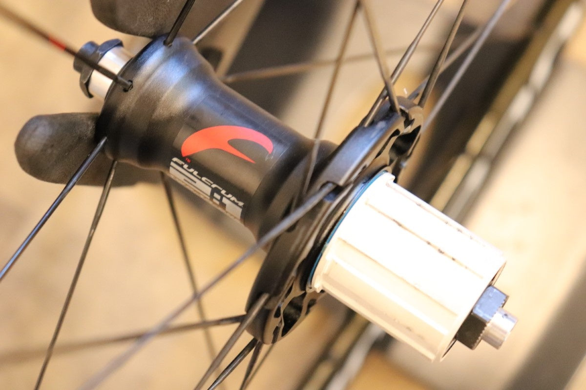 フルクラム FULCRUM レーシング クワトロ カーボン RACING QUATTRO