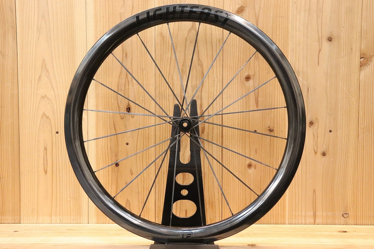 ライトファスト LIGHTFAST カーボン チューブレスレディ フロント