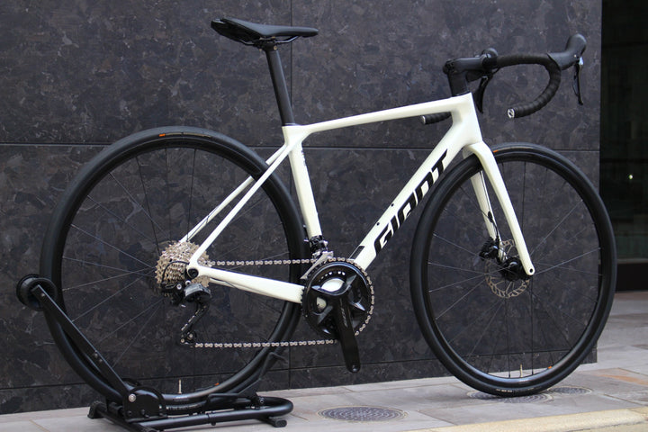 ジャイアント GIANT TCR Advanced 2 KOM 2025モデル Sサイズ シマノ 105 R7100 12S カーボン ロードバイク 【福岡店】