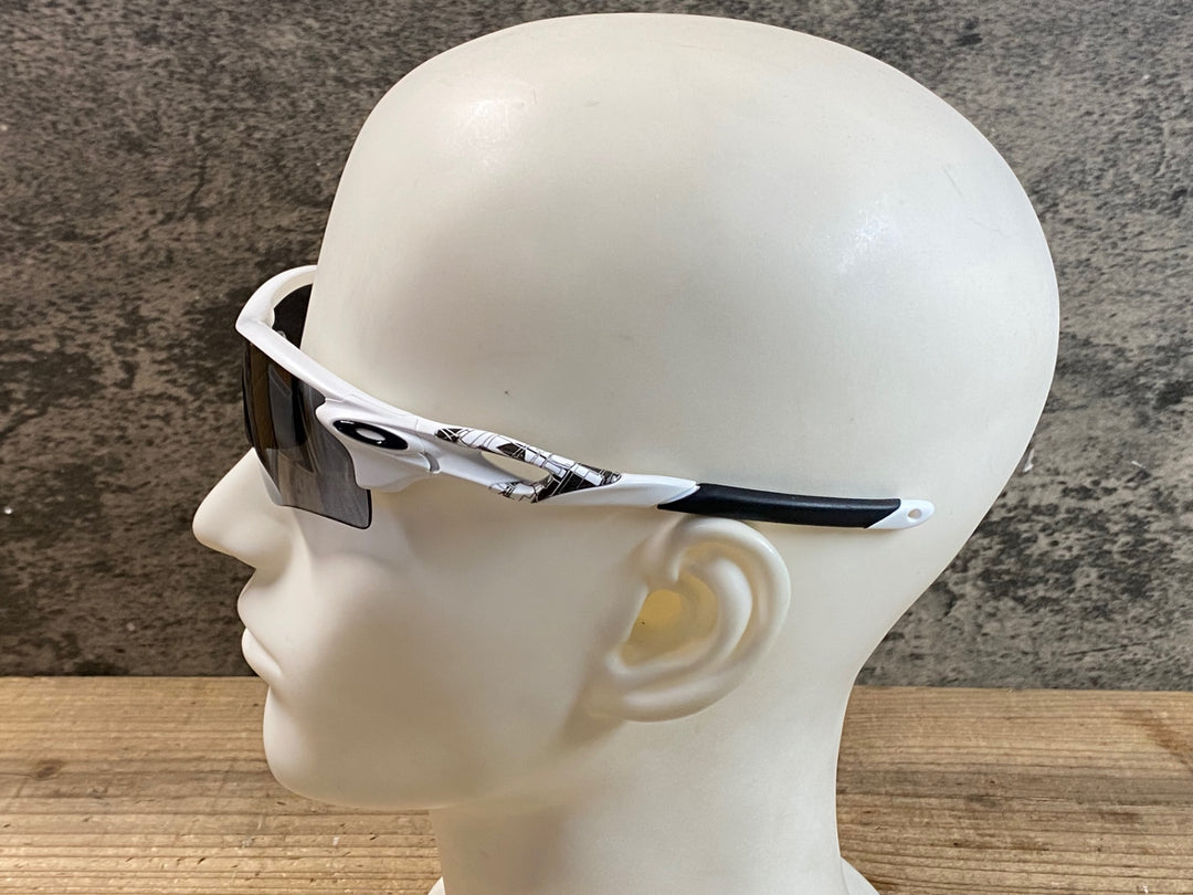 JT784 オークリー OAKLEY レーダーロック RADARLOCK サングラス アイウェア 白 黒