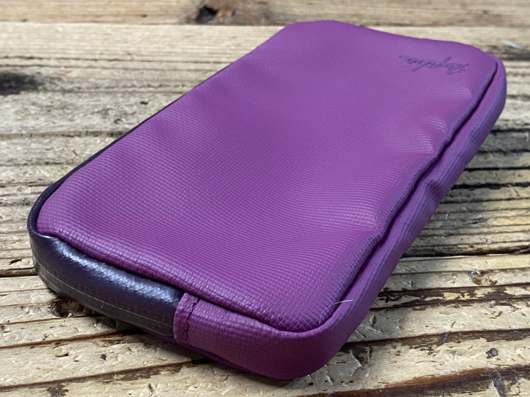 KL455 ラファ Rapha RAINPROOF ESSENTIALS CASE-LARGE サイクルポーチ 紫