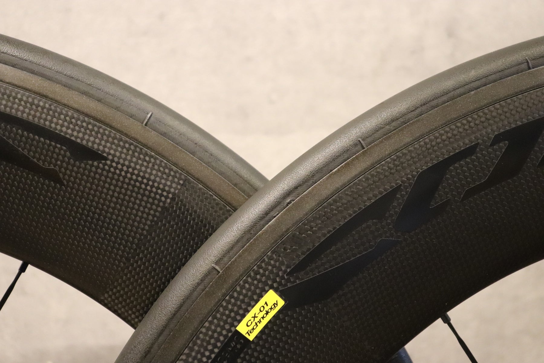 マヴィック MAVIC COSMIC CXR80 カーボン チューブラー シマノ 12/11S