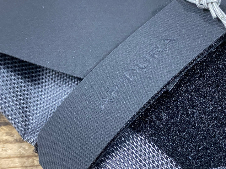 KQ672 アピデュラ APIDURA EXPEDITION トールパック TOOL PACK 0.5L サドルバッグ 0.5L
