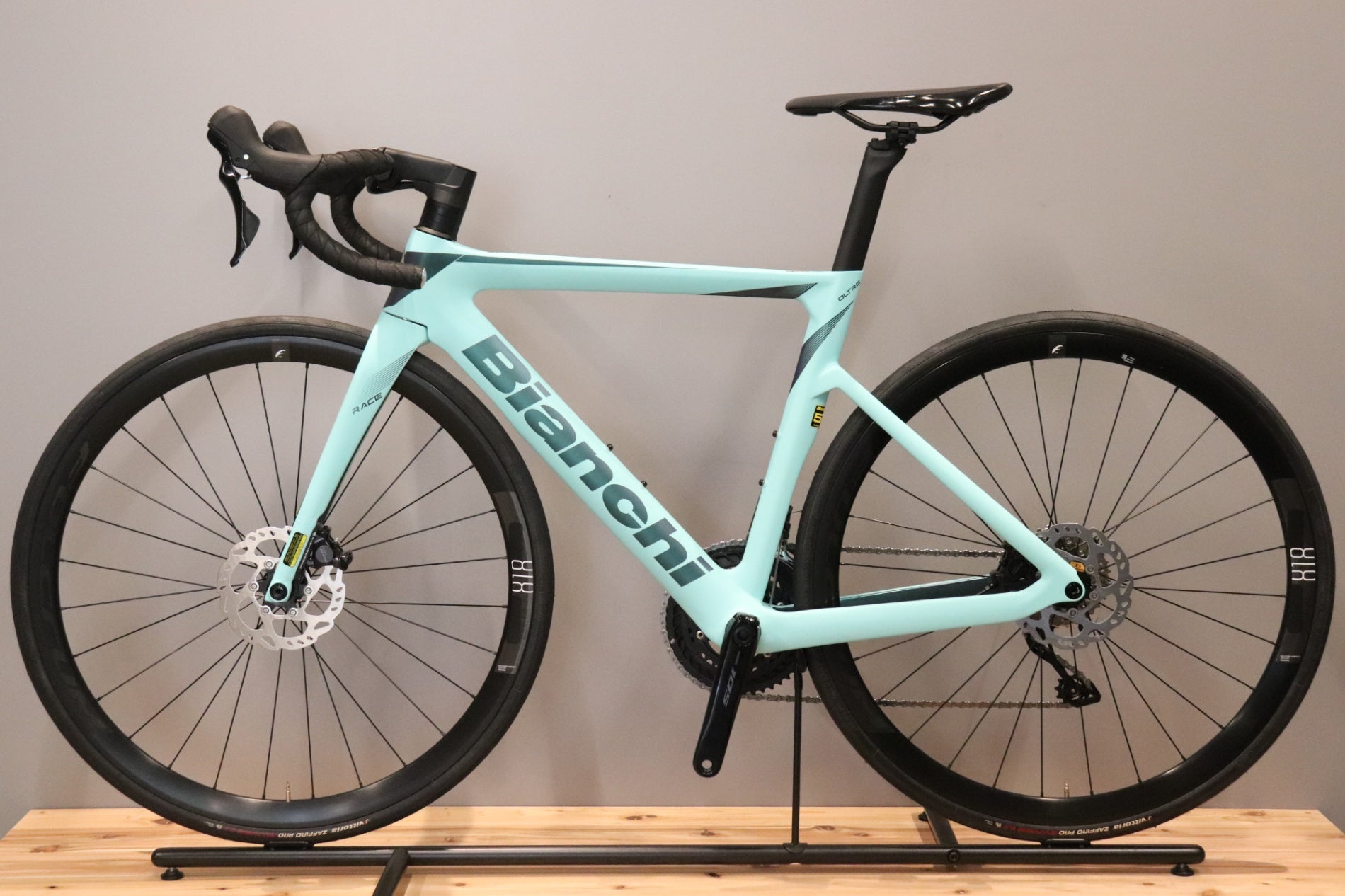 未使用 ビアンキ BIANCHI オルトレ レース OLTRE RACE 2025 50サイズ