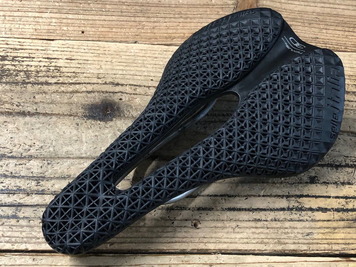 KF873 セライタリア selle ITALIA NOVUS BOOST EVO 3D SUPERFLOW サドル 黒 Ti316レール 145mm