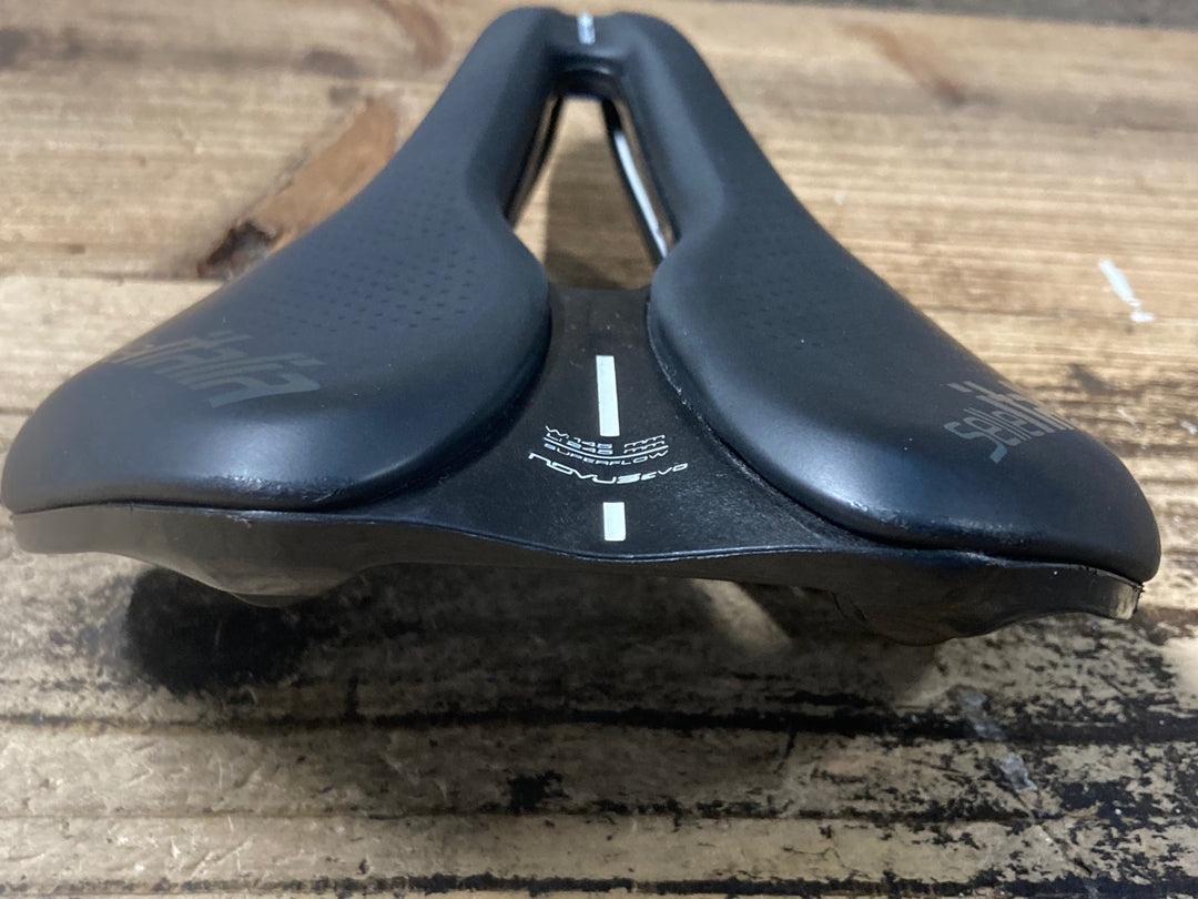 KM391 セライタリア selle italia BOOST NOVUS EVO サドル 黒 145mm