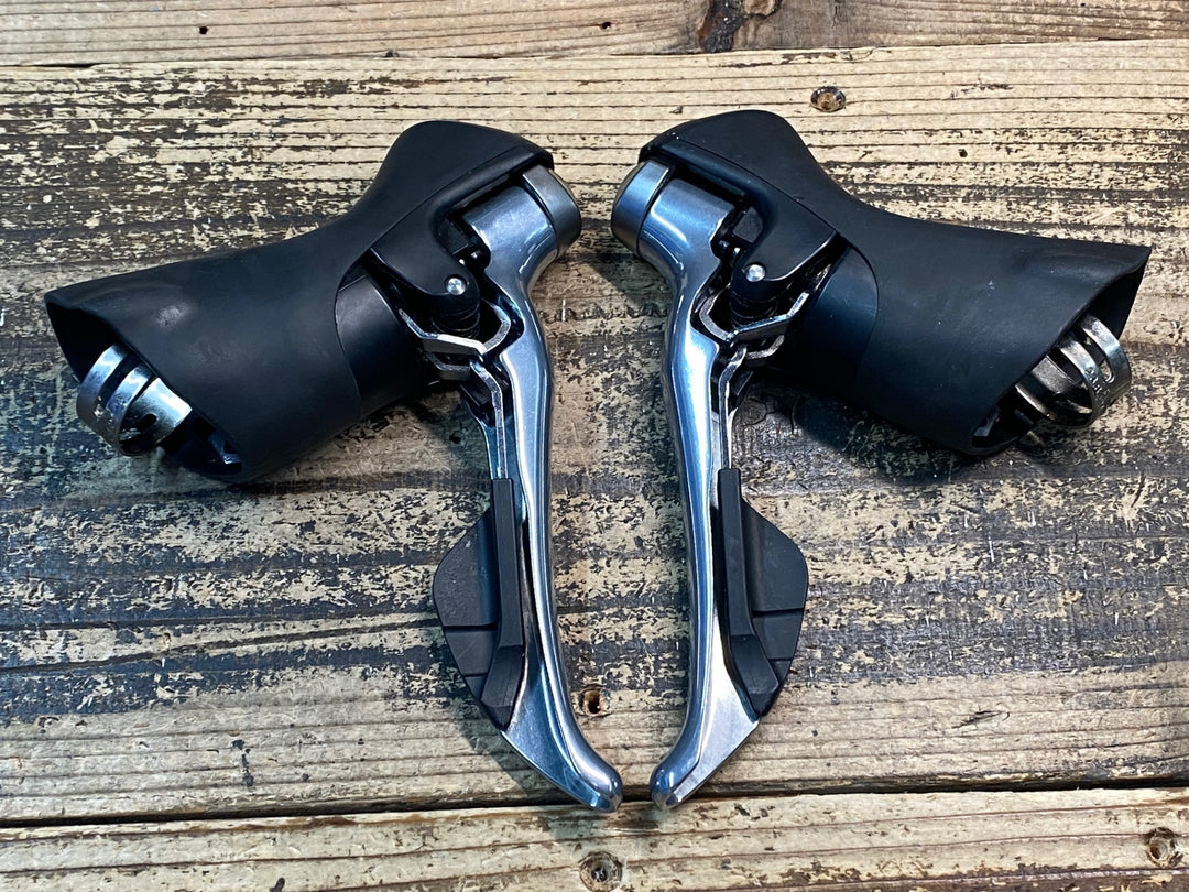 JI775 シマノ SHIMANO 105 ST-5800 11S シルバー STIレバー 左右セット