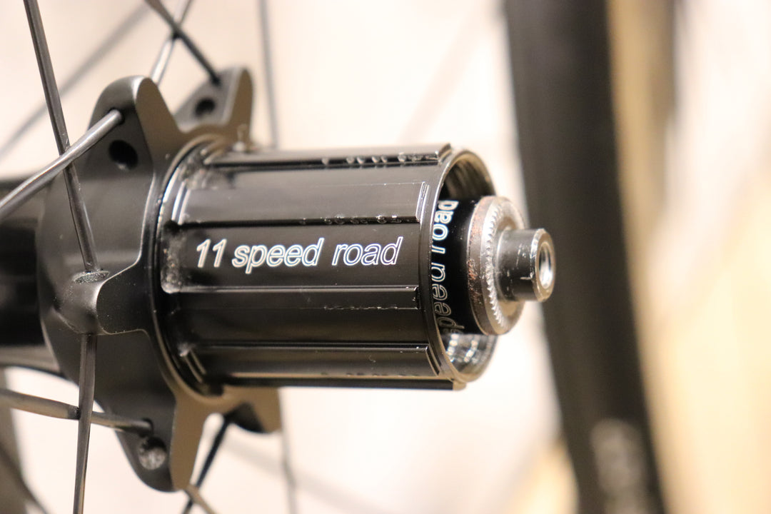 訳アリ ボントレガー BONTRAGER アイオロス AEOLUS XXX 4 カーボン チューブレスレディ ホイールセット シマノ12/11S 21C 【さいたま浦和店】