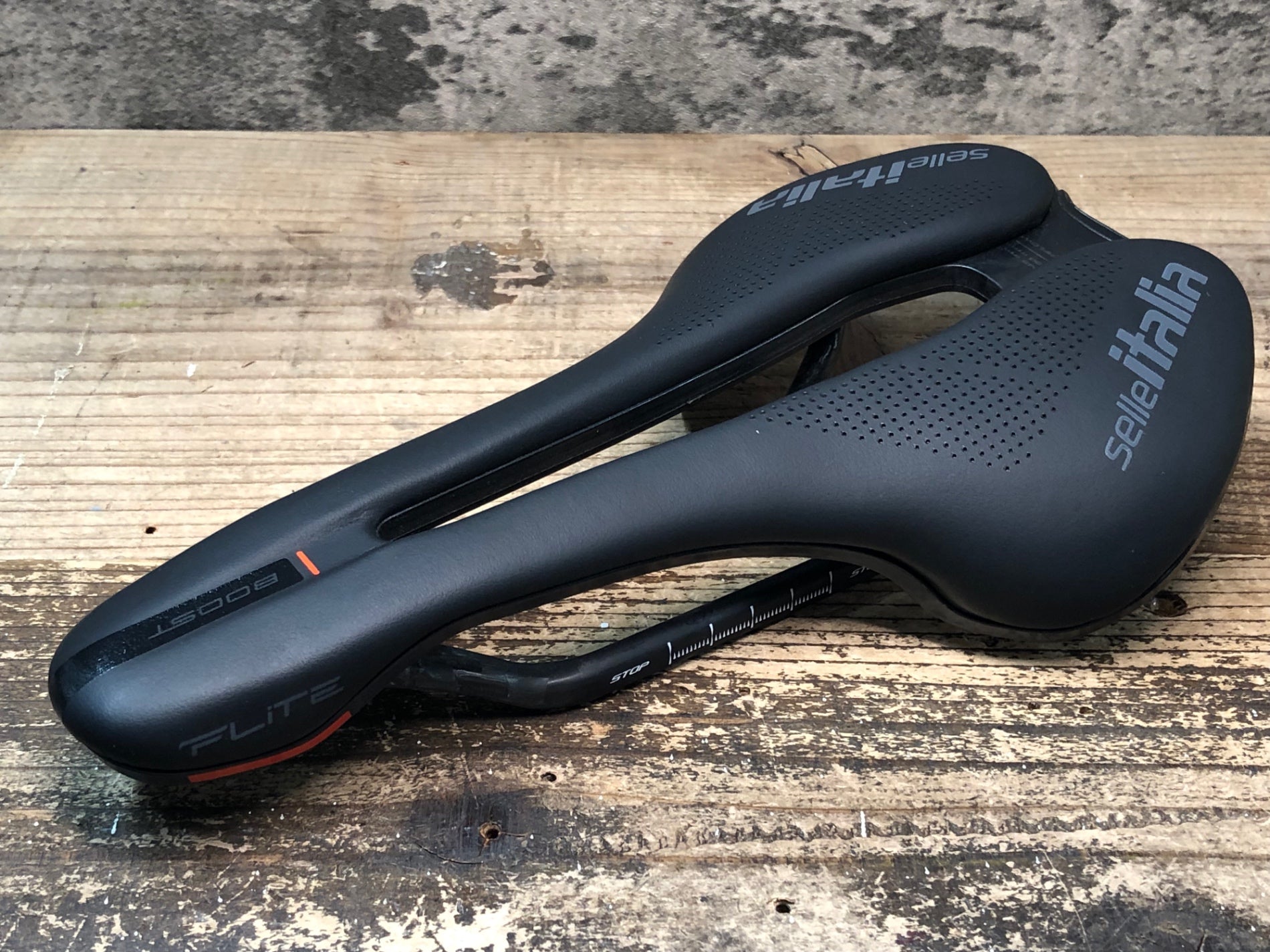 JE833 セライタリア SELLE ITALIA フライト FLITE BOOST SUPERFLOW