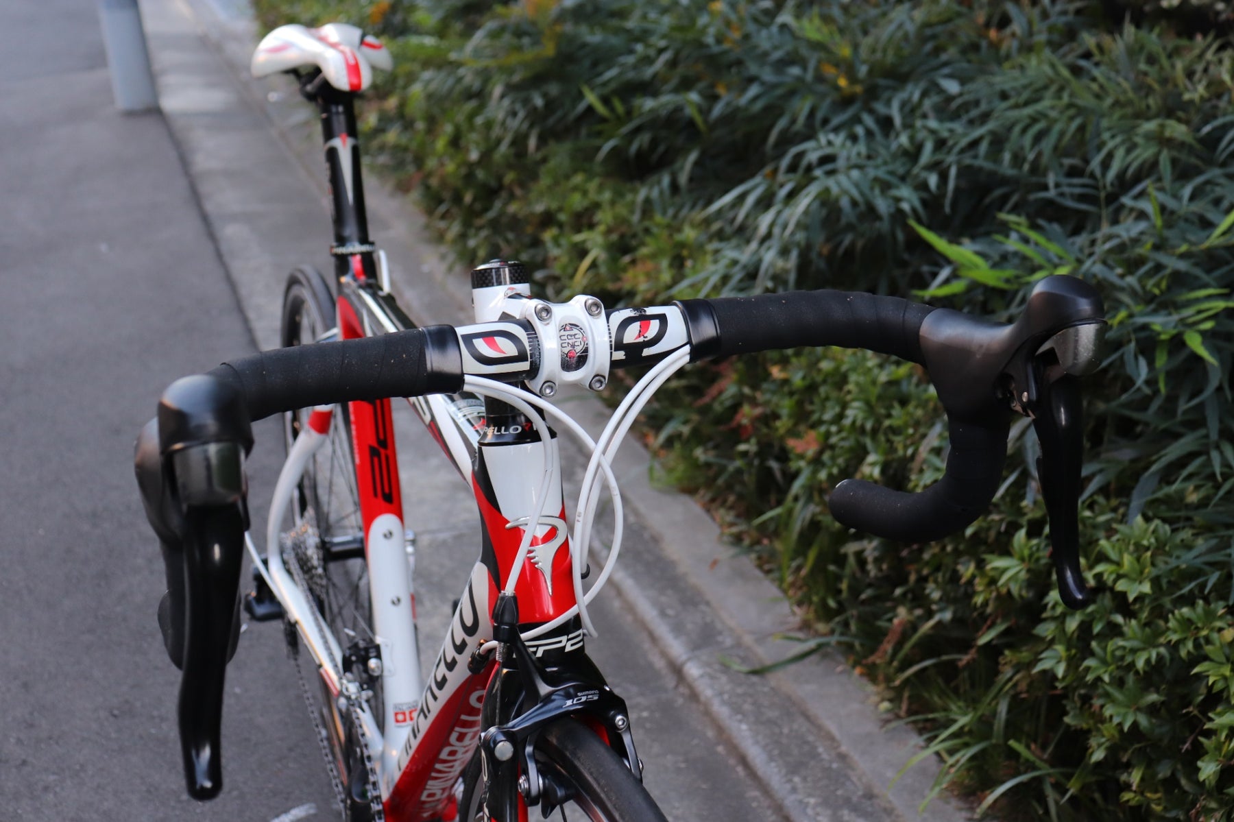 ピナレロ PINARELLO FP2 CARBON 2011年 510サイズ シマノ 105 5700 10S