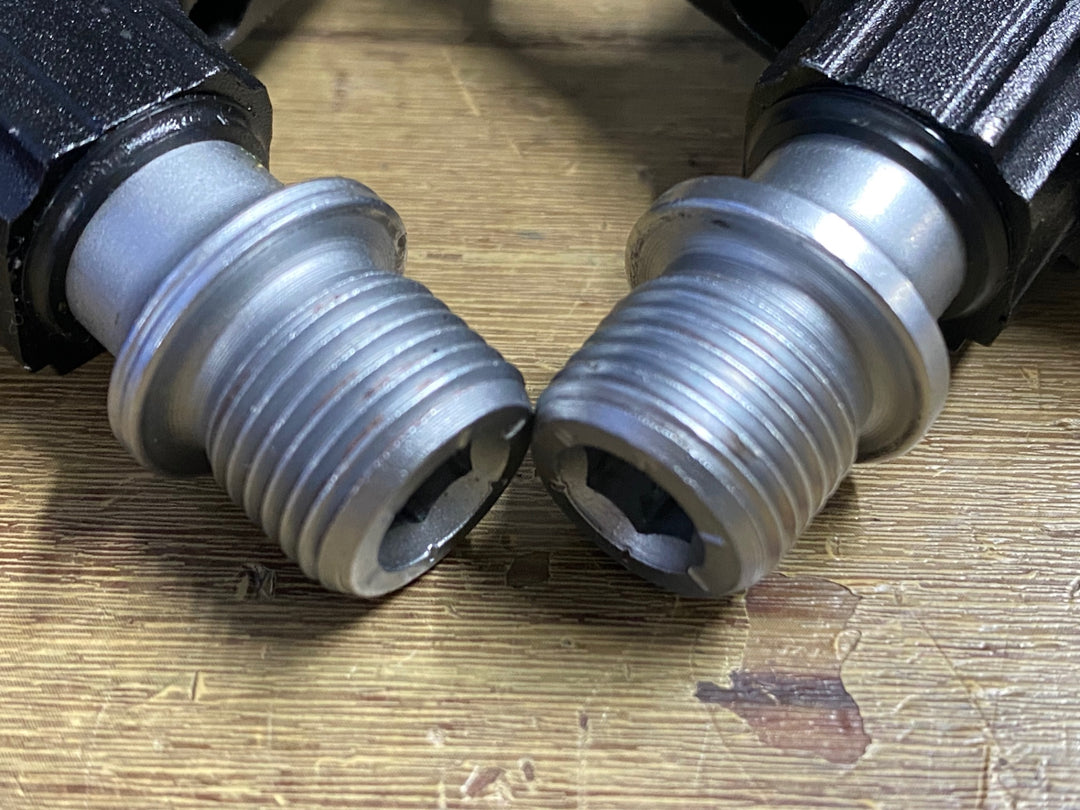 JY742 KCNC クリップレスプラットフォームペダル ビンディングペダル 片面フラット